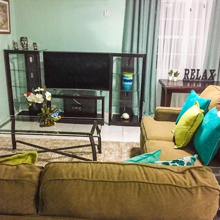 Guest Apartment At Halifax Кингстон Экстерьер фото