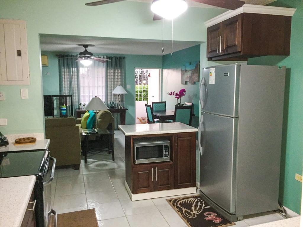 Guest Apartment At Halifax Кингстон Номер фото