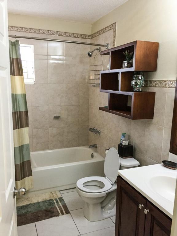 Guest Apartment At Halifax Кингстон Номер фото